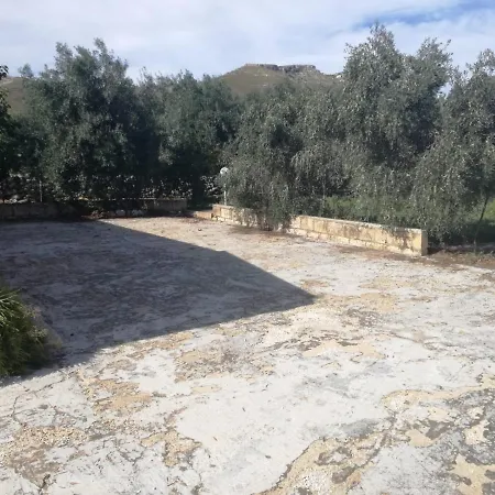 Rustico Tra I Mandorli Holiday home Avola