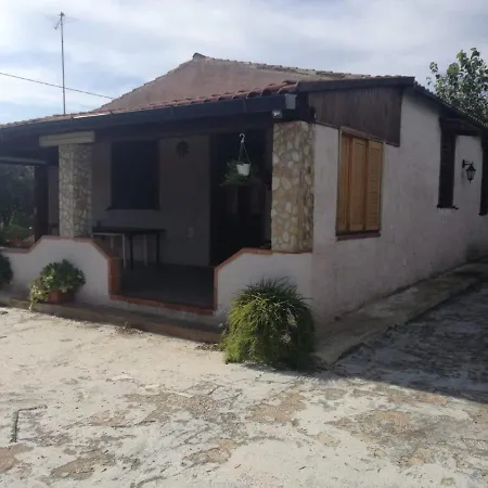 Holiday home Rustico Tra I Mandorli Avola